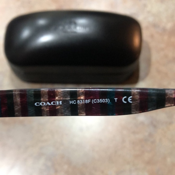 Coach sunglasses - Picture 6 of 8